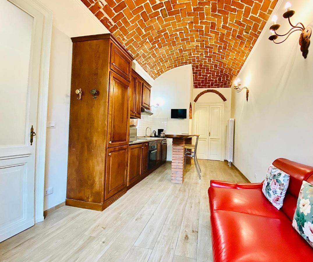 Exquisitely Renovated And Centrally Located Apartment With Free Parking Τορίνο Εξωτερικό φωτογραφία